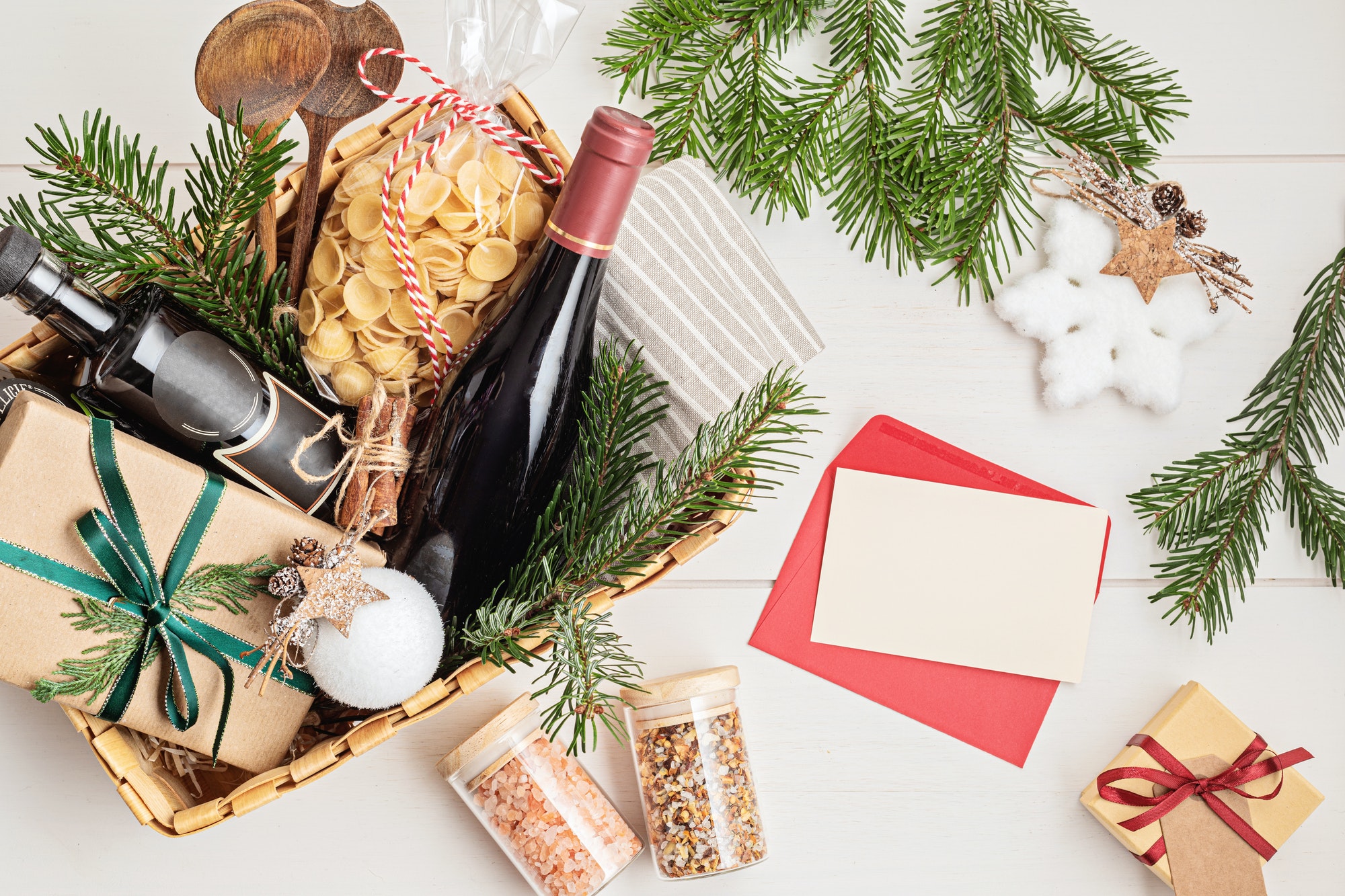Refined Christmas gift basket for culinary enthusiats